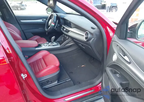 2024 Alfa Romeo Stelvio Veloce Awd из США, поврежденный, VIN ZASPAKBN3R7D71973